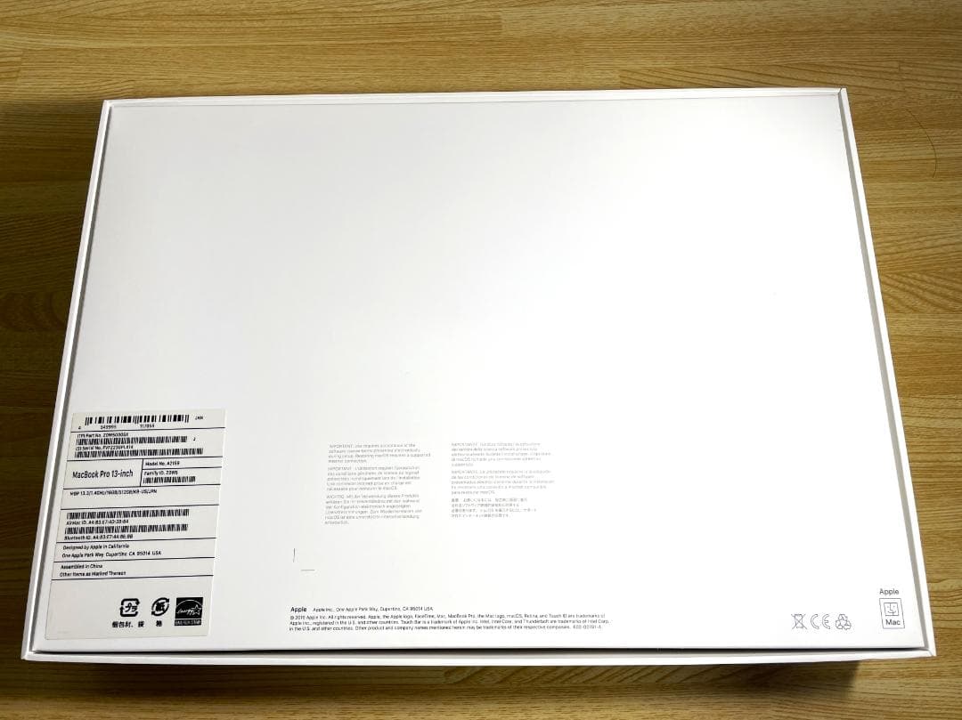 MacBook Pro 13\" 2019 16GB / 512GB / US配列