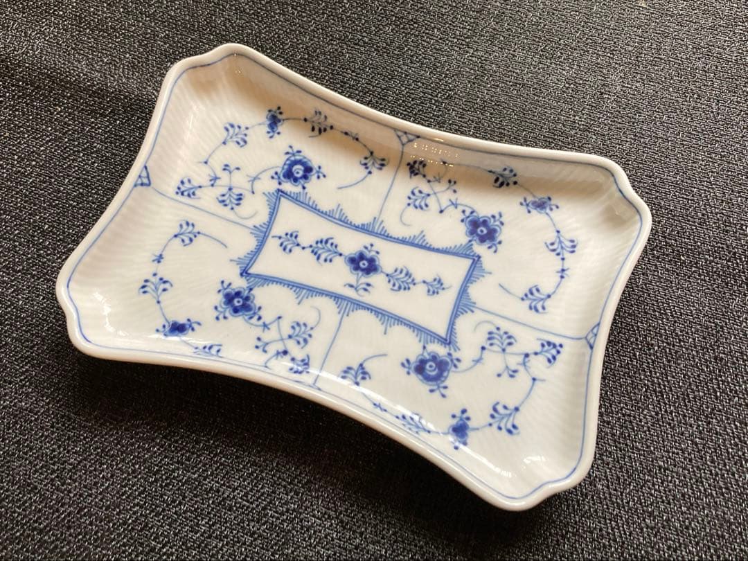 ロイヤルコペンハーゲン　ブルーフルーテッド　プレイン　スクエアプレート