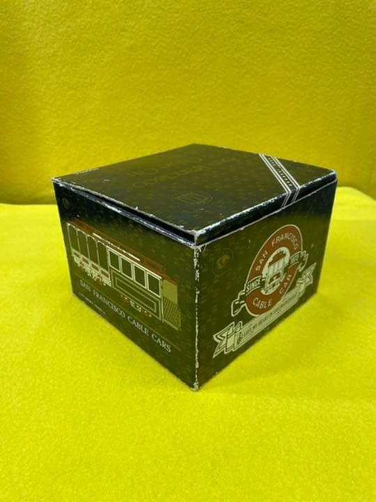 パウエルハイド　サンフランシスコ　トロリーバスケーブルカー　ミュージックボックス