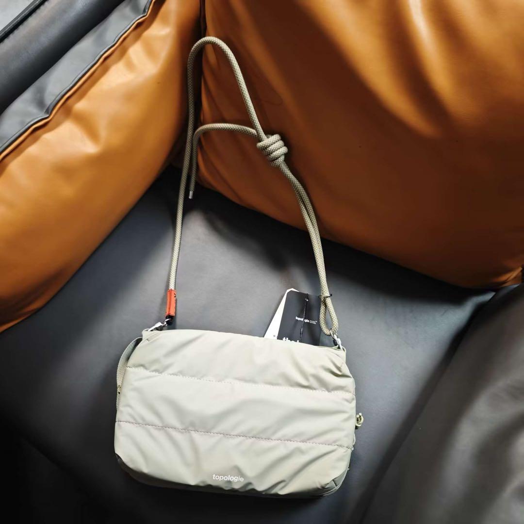 Topologie トポロジー クラウドバッグ ショルダーバッグ ベージュ ﻿