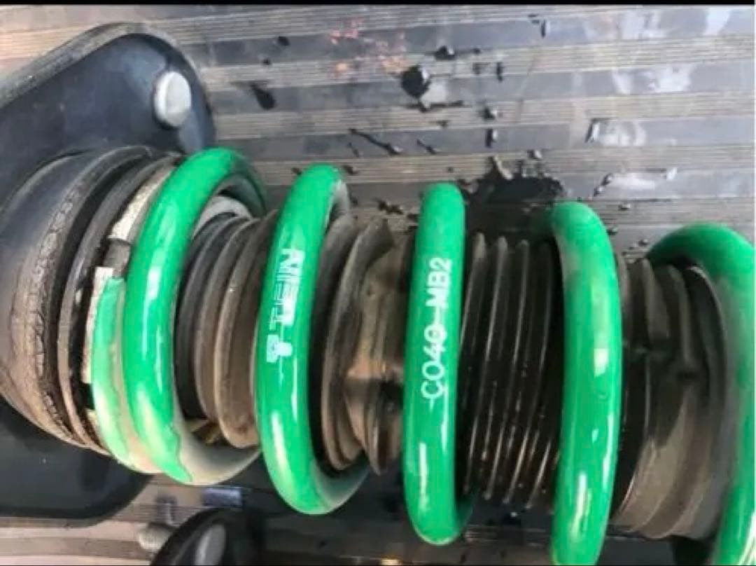 トヨタ プリウス ZVW30 ZVW35 TEIN　STREET FLEX車高調