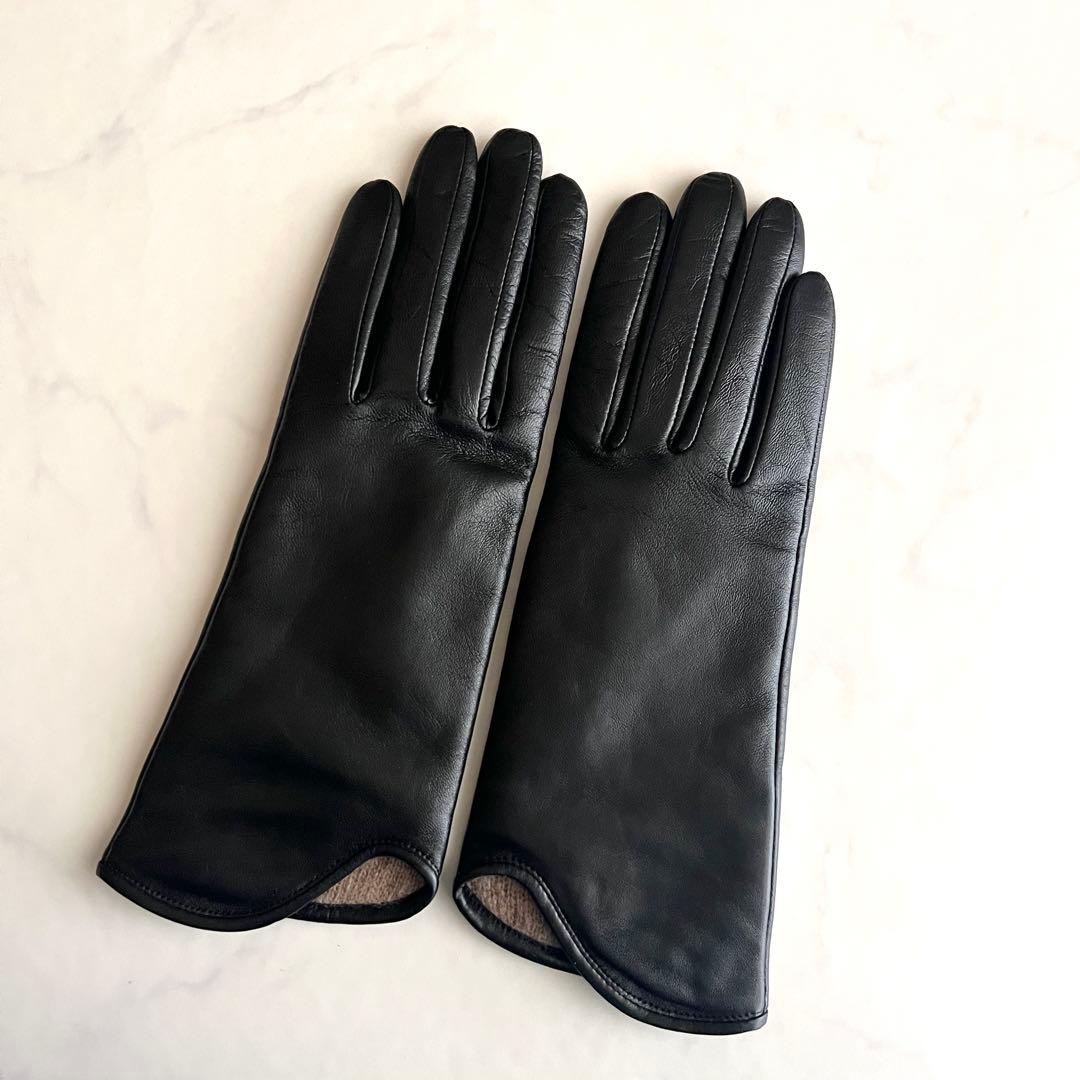 ほぼ未使用 マメクロゴウチ ラムレザー 手袋 グローブ カシミヤ ブラック 黒