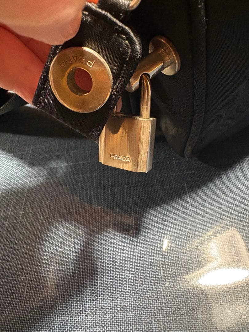 PRADA ショルダーバッグ　ブラック　ユニセックス