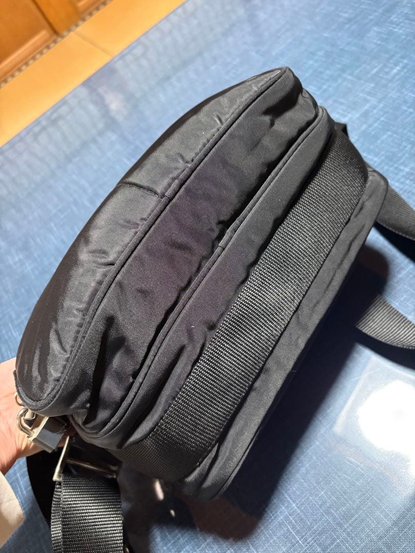 PRADA ショルダーバッグ　ブラック　ユニセックス