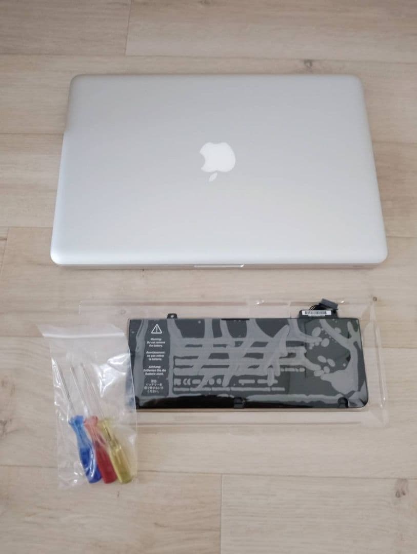 【バッテリー新品・ディスプレイ交換済み】Apple MacBook Pro13
