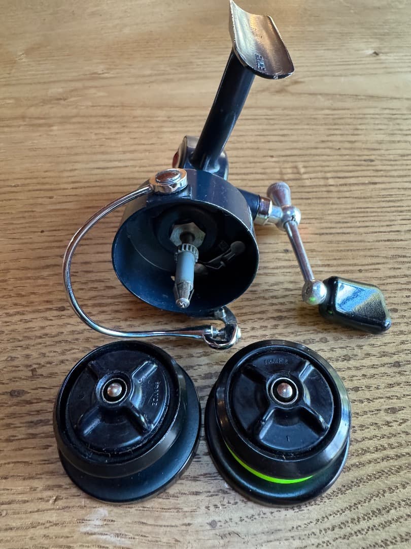 Mitchell 408 スピニングリール　スペアスプール付き