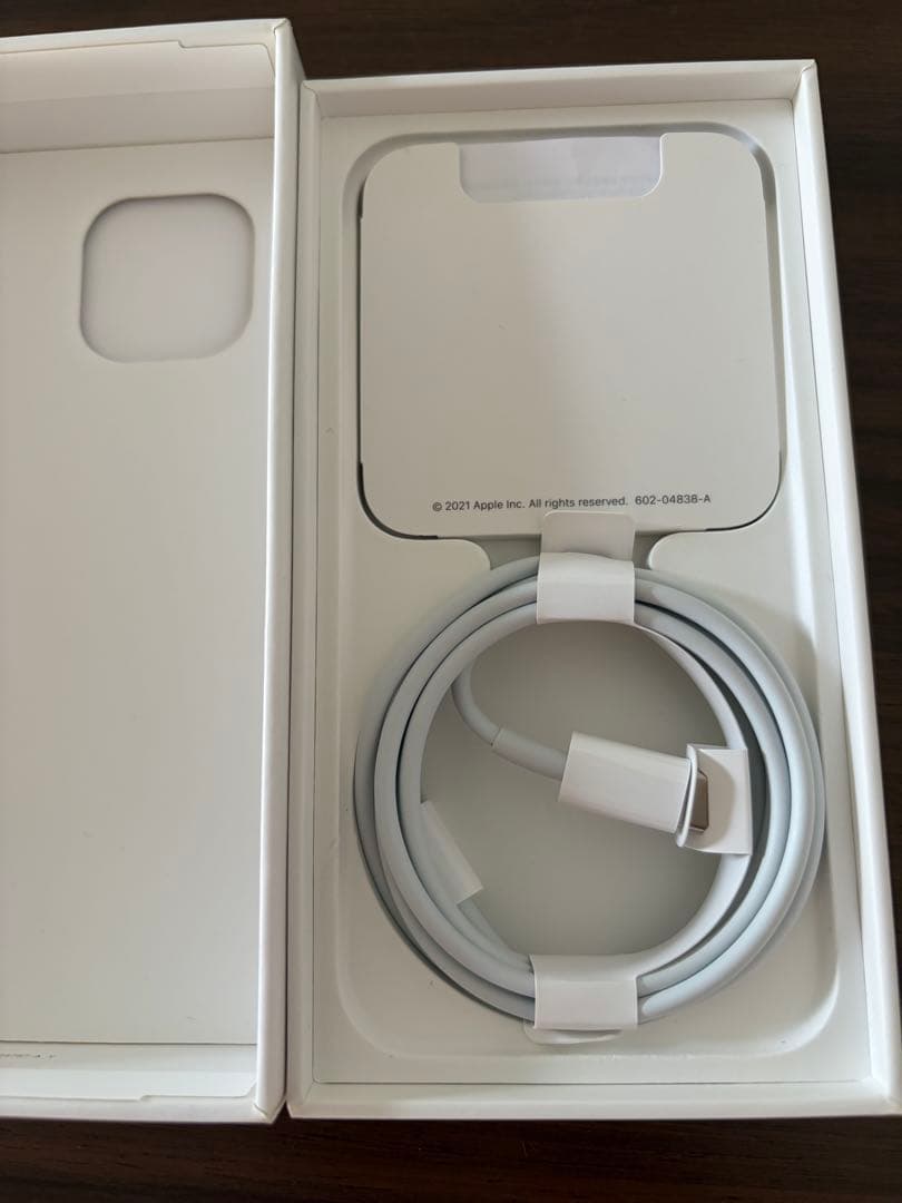 Apple iPhone 13 miniミッドナイト 本体 充電ケーブル付き