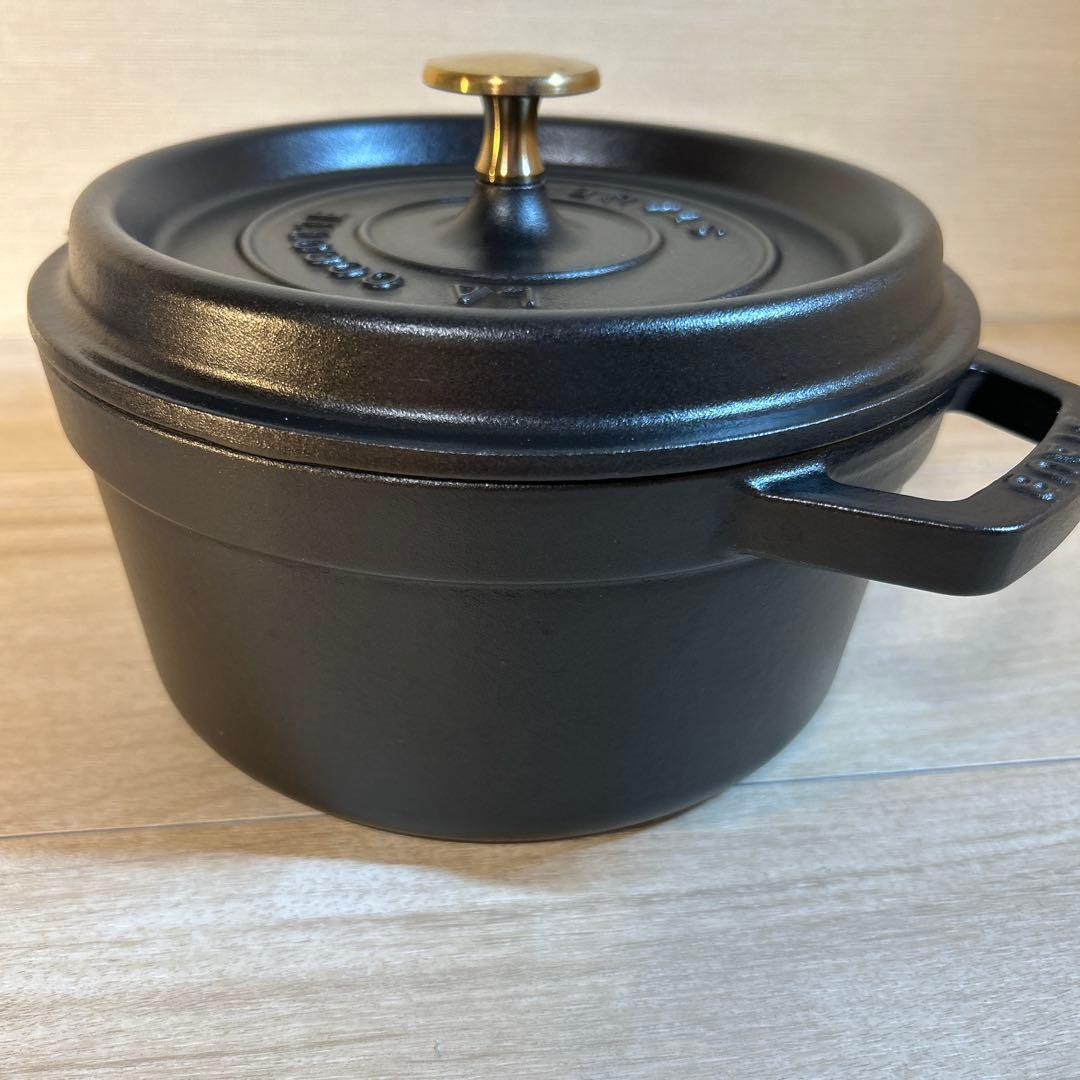 ストウブ　ココットラウンド 20cm 10cm ブラック　両手鍋　鍋