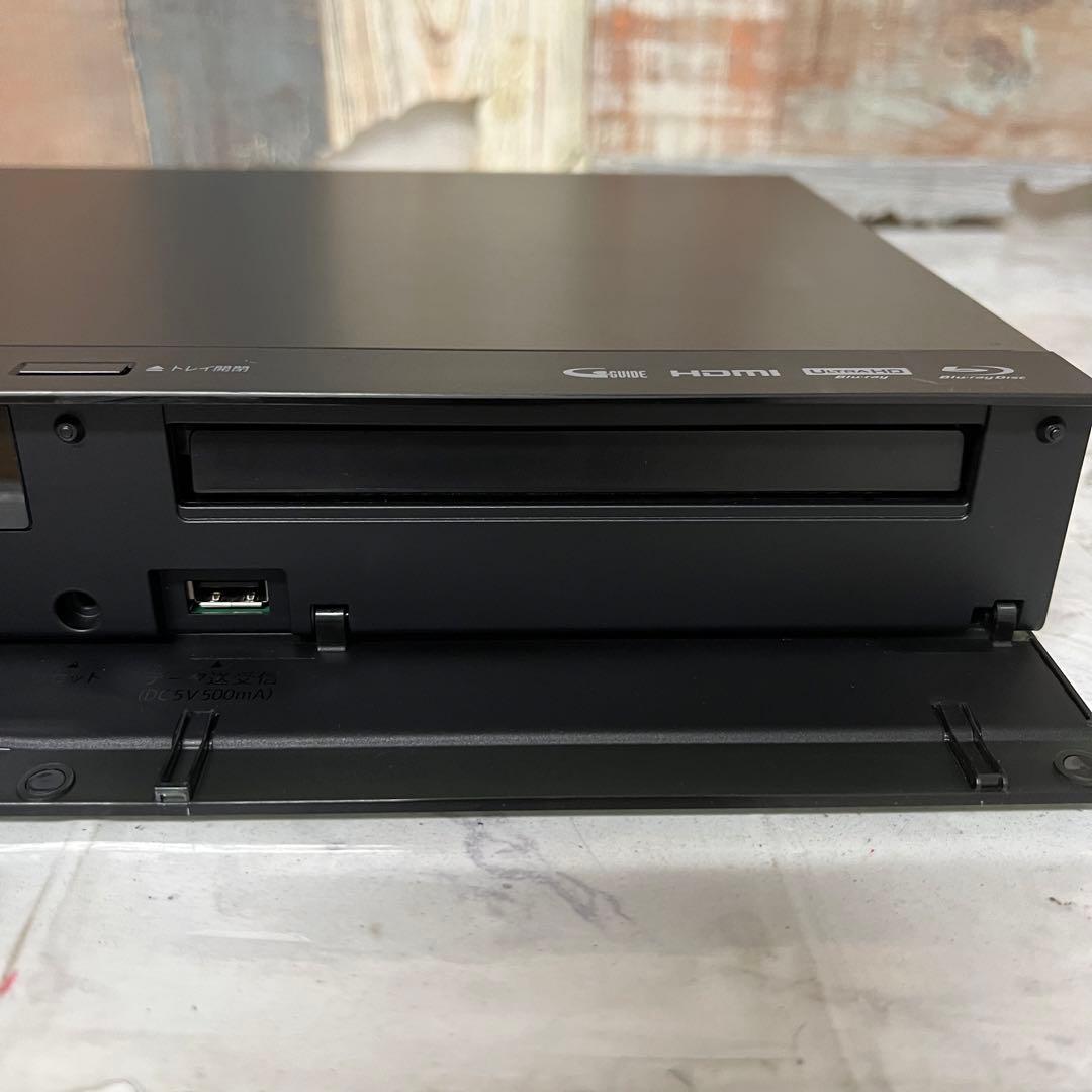 リクエスト価格全国送料込シャープ3年前購入。同時録画 4KブルーレイHDDレコー