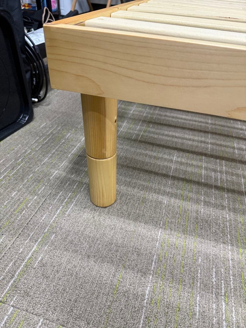 【洗浄消毒作業済】シングルサイズ　スノコ　ベッドフレーム　パイン材　ナチュラル