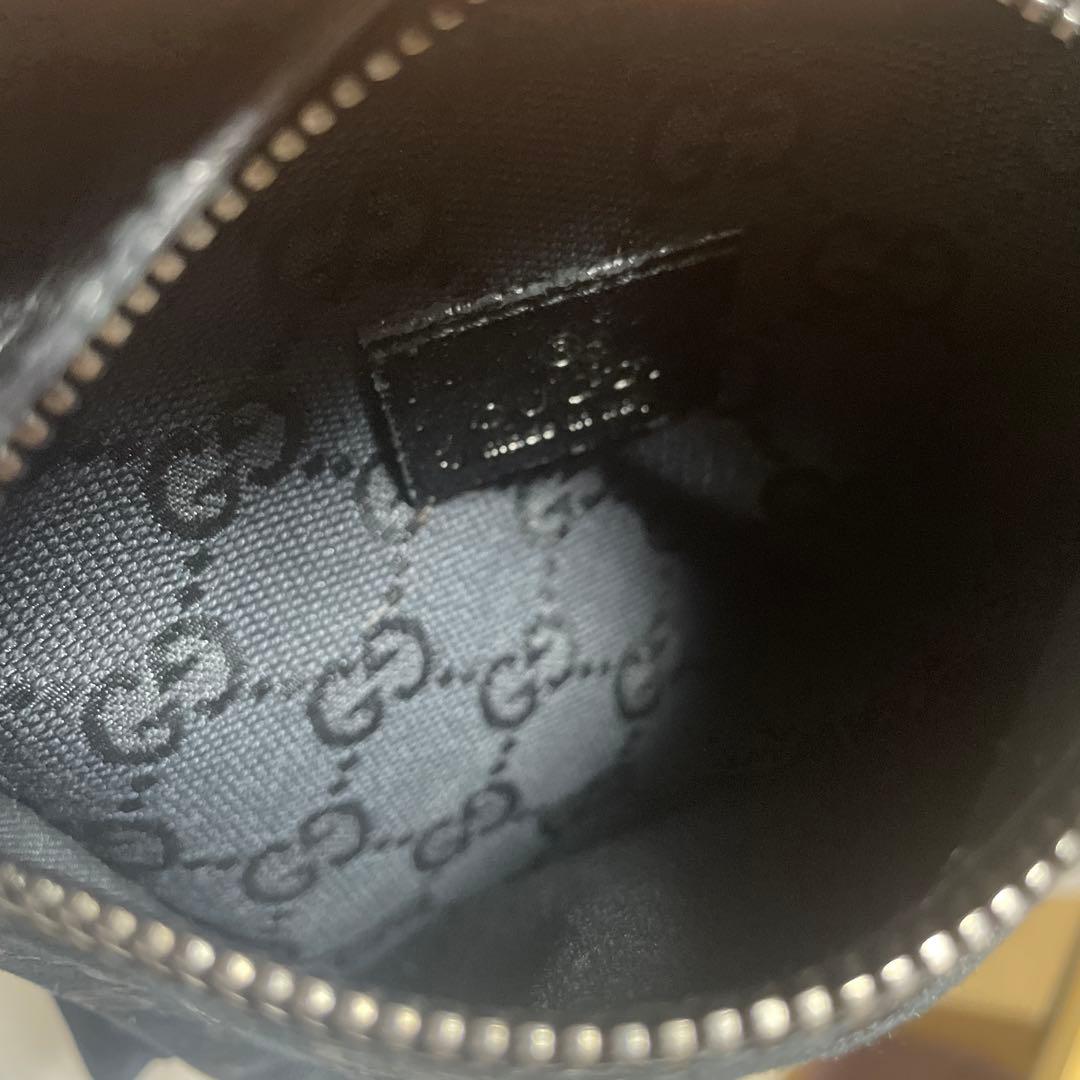 Gucci グッチ ボディーバッグ 斜め掛け ブラック 黒 　GG