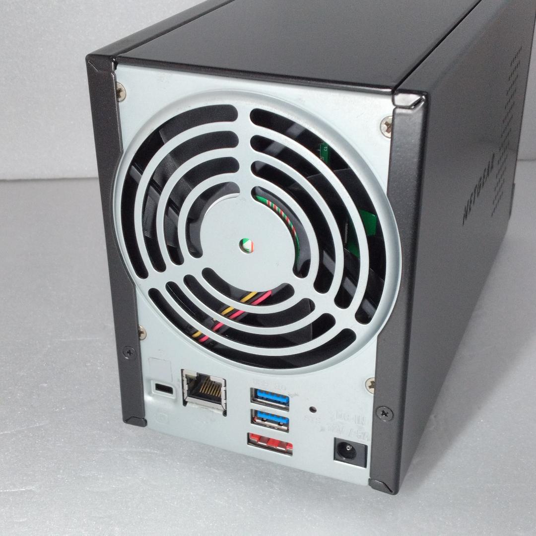 NETGEAR ReadyNAS 102　HDD 4TB(2TBx2個)付属