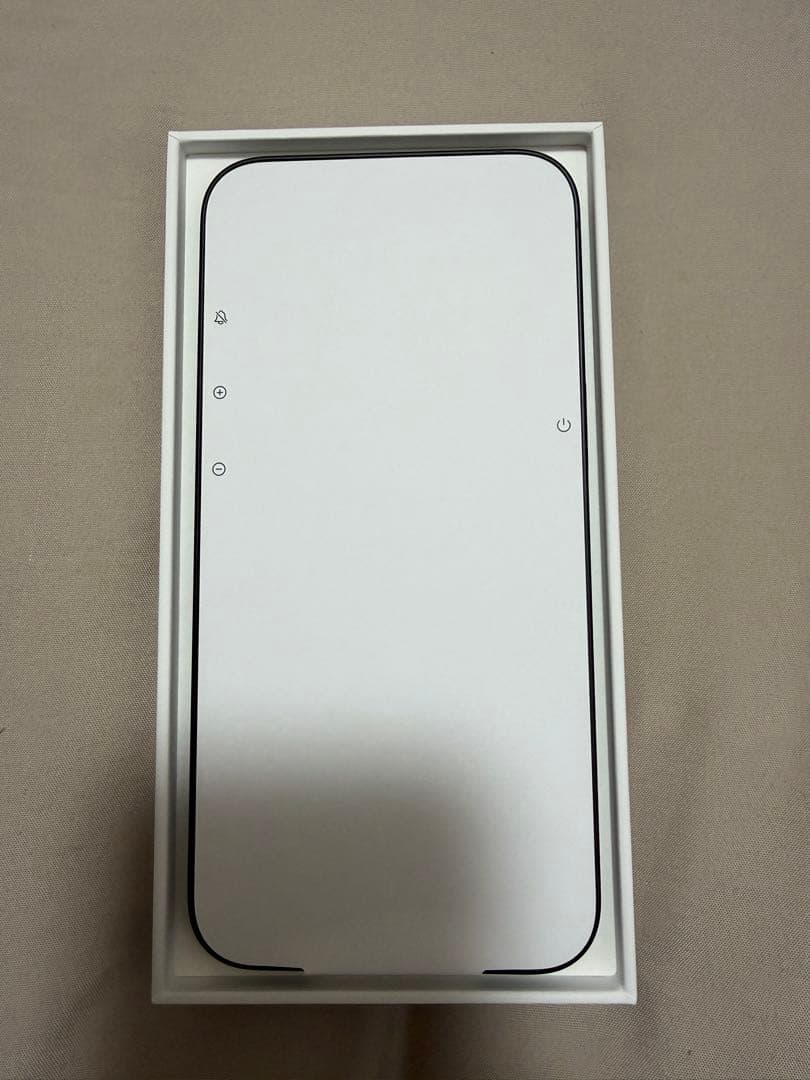 Apple iPhone 16e 128GB ブラック 即発送