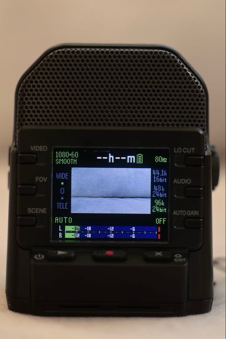 【美品】ZOOM ( ズーム )Q2n-4K　4Kハンディビデオレコーダー