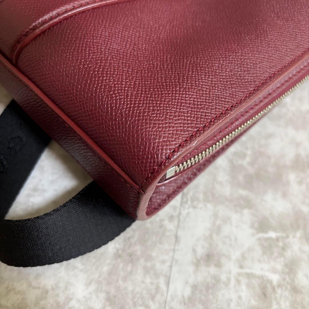 J72 極美品✨BVLGARI ブルガリ　ビジネスバッグ　2way レザー　赤