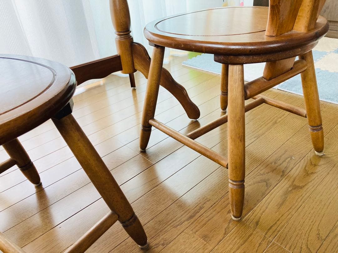 カントリー調　2人用　木製ダイニングティーテーブルセット