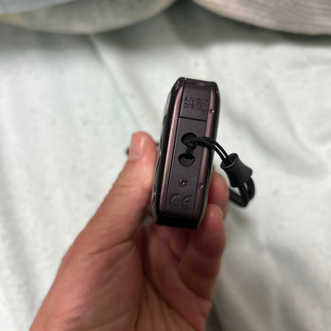 Canon IXY 200F メガピクセル コンパクトデジタルカメラ