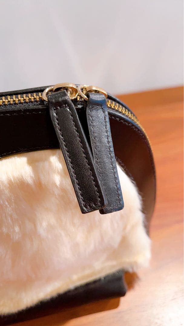 PELLICO ペリーコ　ファーバッグ　クラッチ