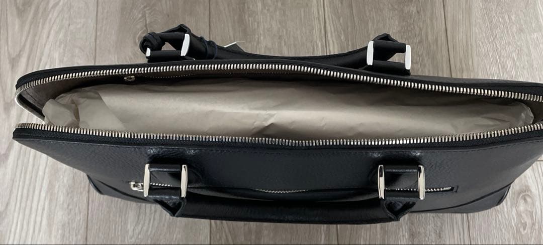 ペッレモルビダ　PELLE MORBIDA PMO-MB045A