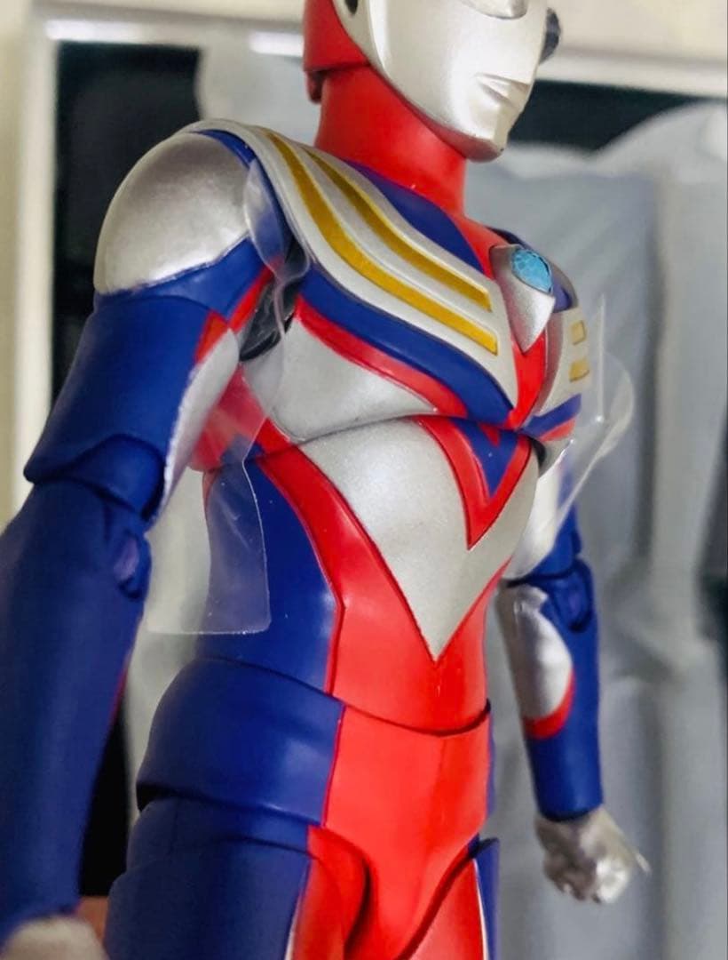 S.H.Figuarts 真骨彫製法 ウルトラマンティガ　マルチタイプを