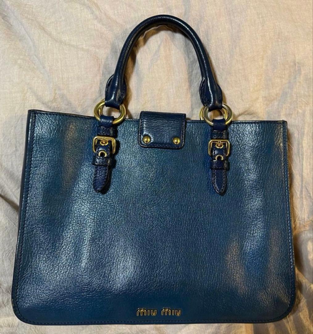 ミュウミュウ　バッグ　青色