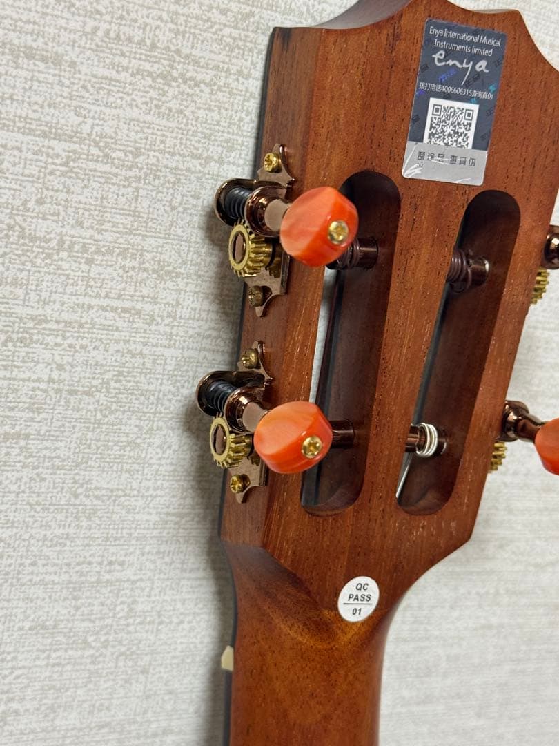 ENYA テナーウクレレ　EUT-S1 ケース付き
