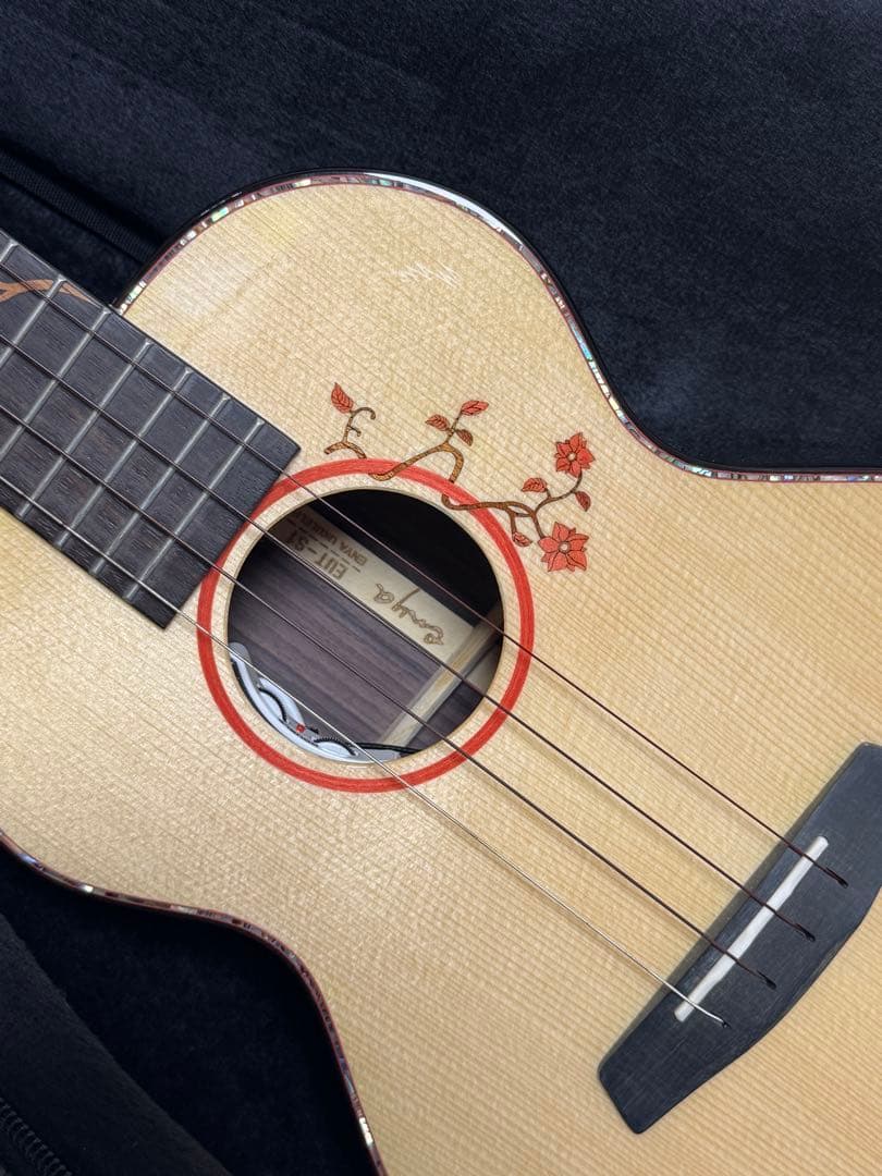 ENYA テナーウクレレ　EUT-S1 ケース付き