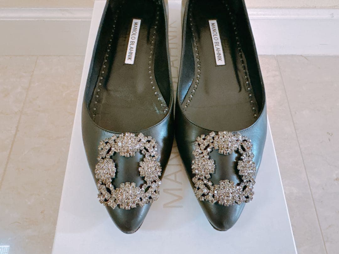 ★マノロブラニク MANOLO BLAHNIK ハンギシ カーフ 36.5★