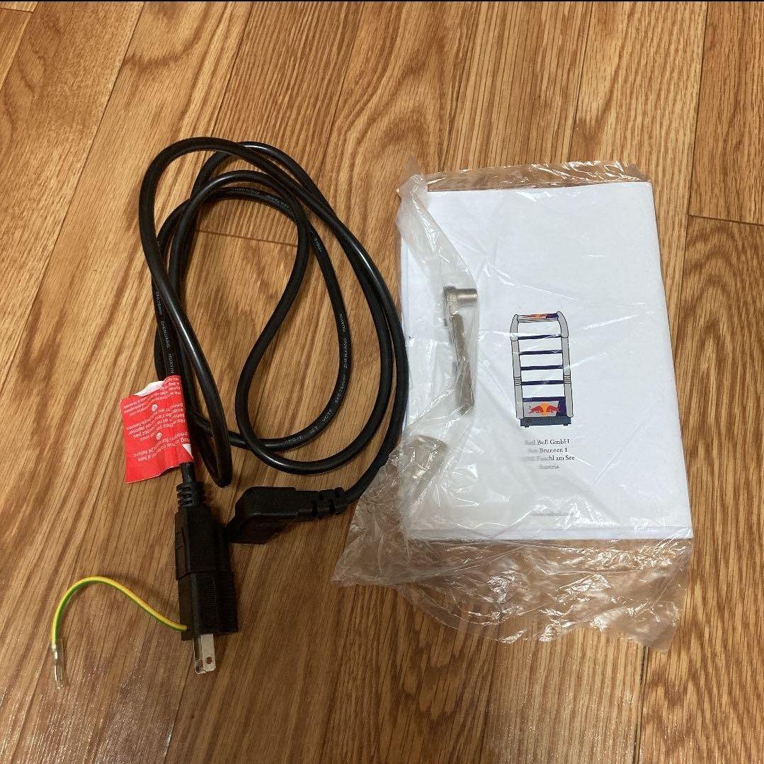 Red Bullレッドブル小型冷蔵庫 限定非売品 未使用に近い