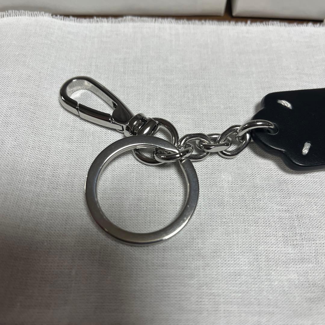 Maison Margiela 4ステッチ レザーキーリング