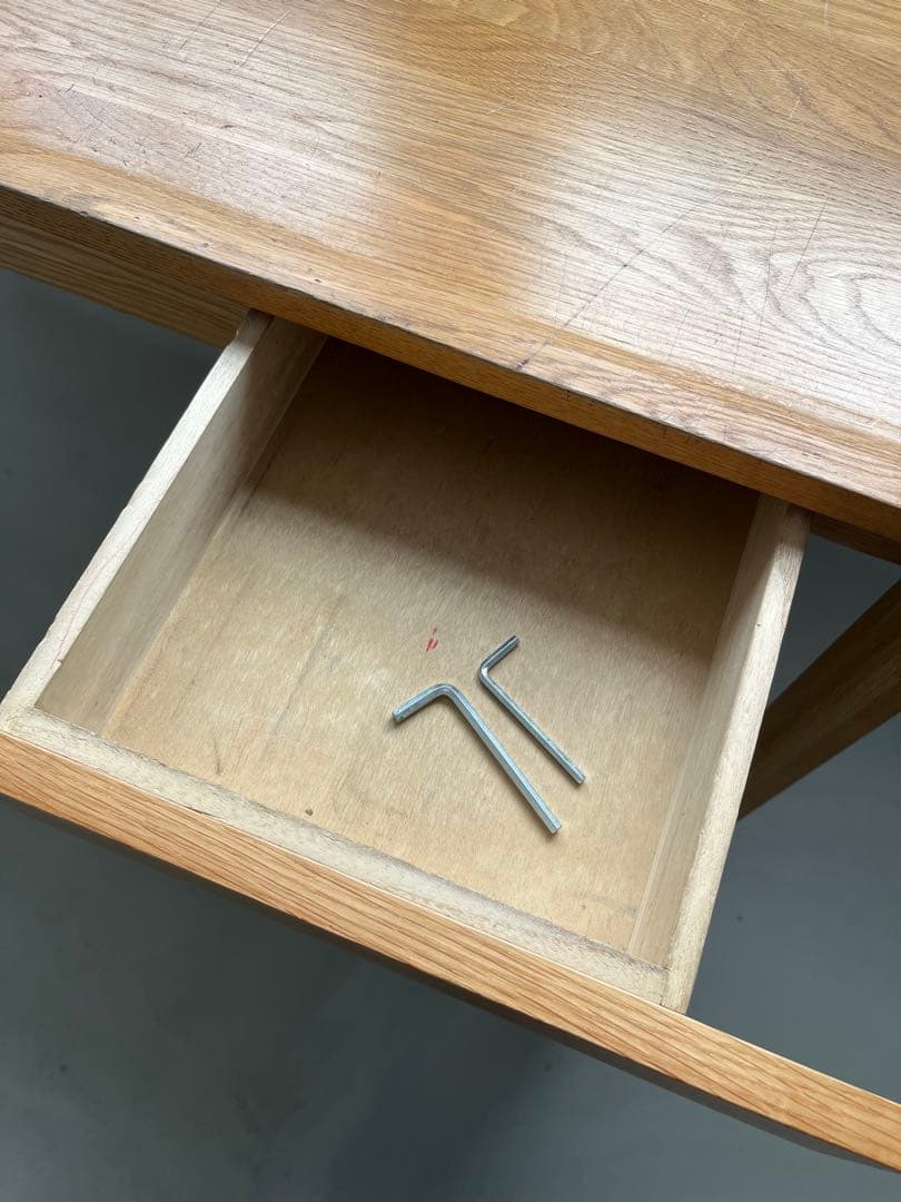 無印良品　学習机　オーク無垢材　東京都江戸川区直接引き取り限定　傷あり