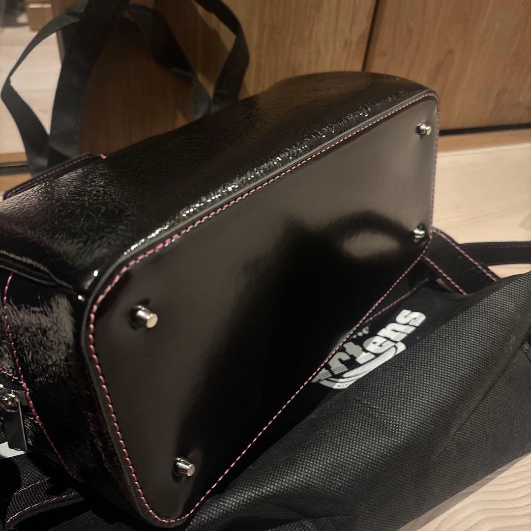 ドクターマーチン　ショルダーバッグ　トップハンドル　バレンタイン　ピンク