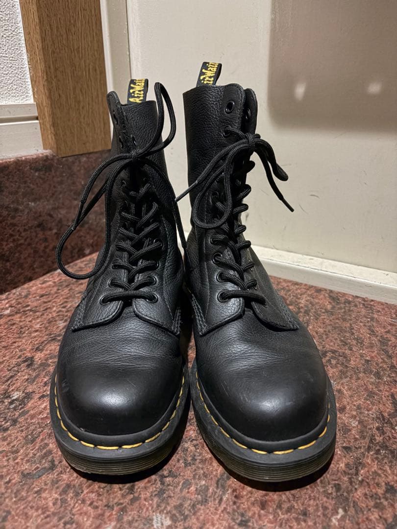 【美品】ドクターマーチン（柔らか本革素材）