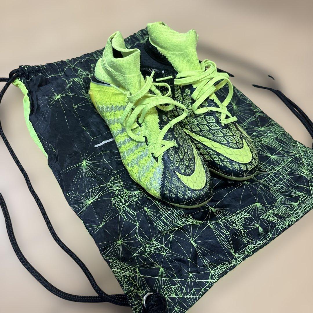 NIKE ハイパーヴェノム ファントム3 DF FG 最終値下げ‼️