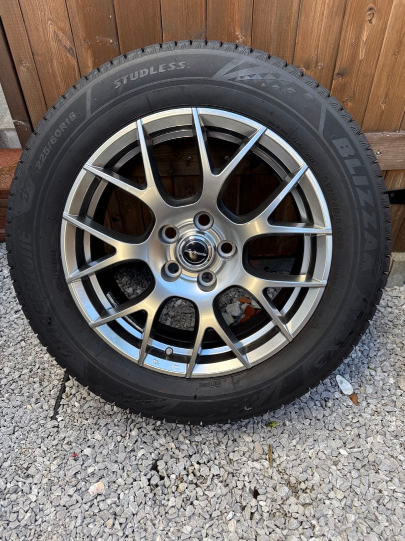 40アルファード スタッドレス　送料込み