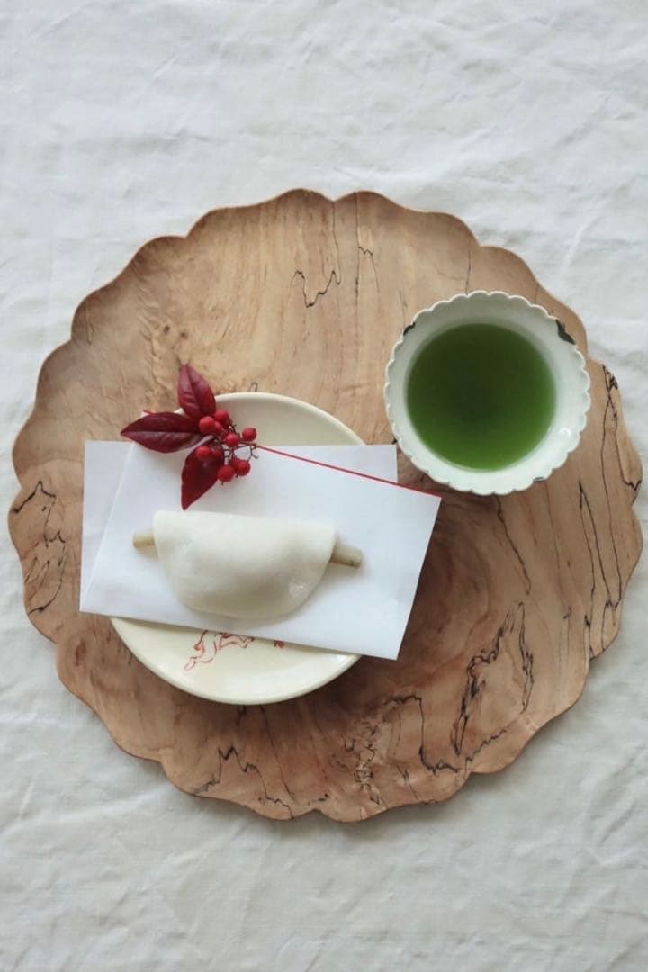 ●新品　クロスアンドクロス別注　鳥獣戯画プレート　2枚　ハグオーワー