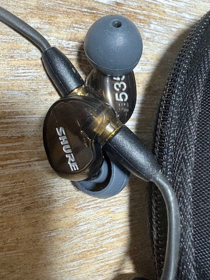 SHURE SE535 有線イヤホン キャリングケース付き