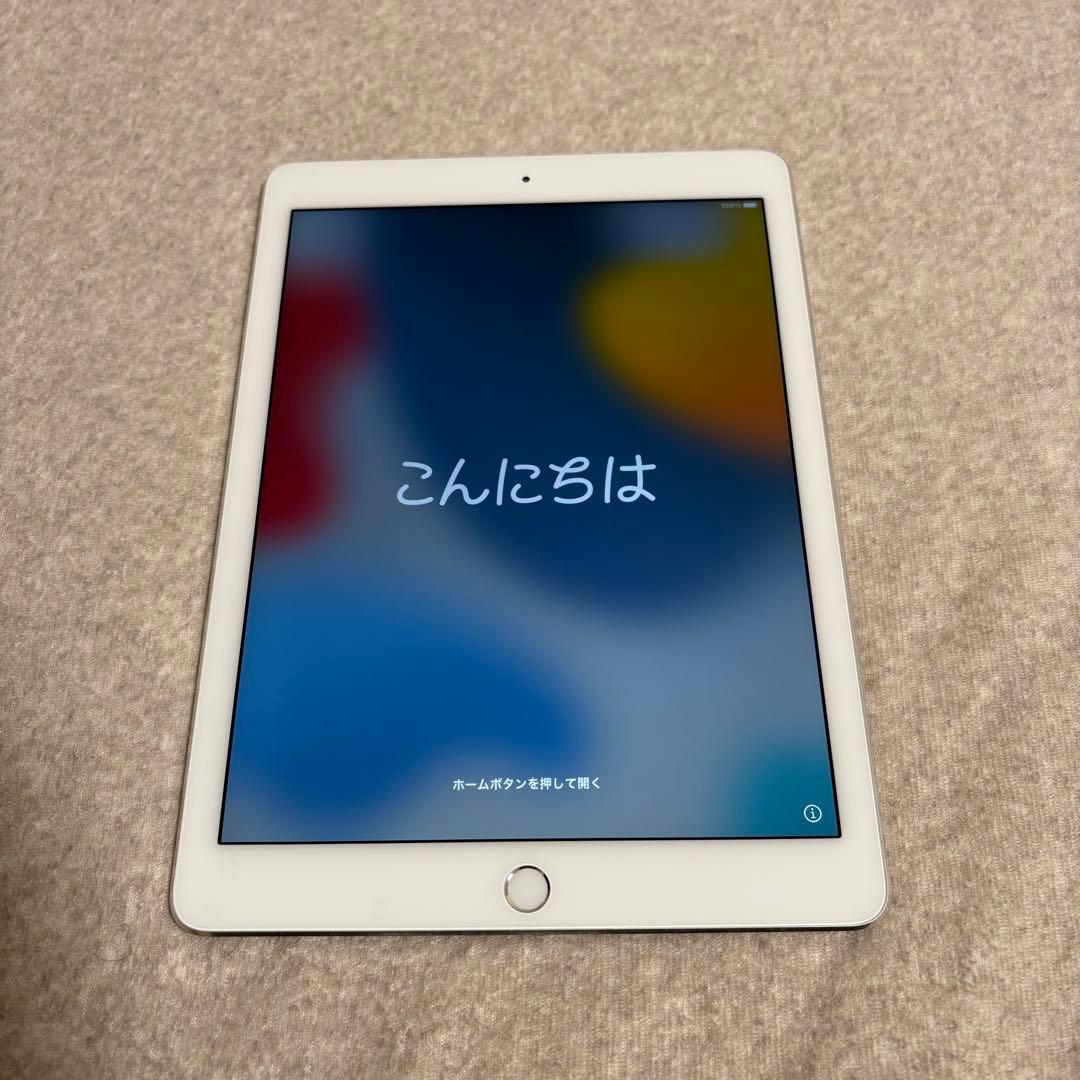 iPad Air2 64GB｜アップル純正ケース・ケーブル一体型充電器付き