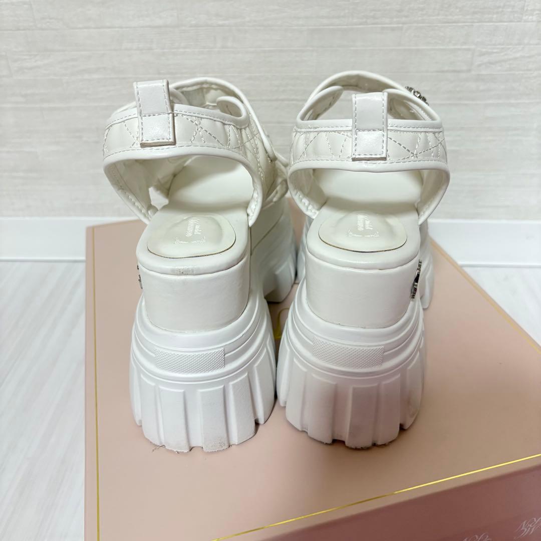 ミシェルマカロン 厚底サンダル 白 Lサイズ 厚底キルティングビジューサンダル