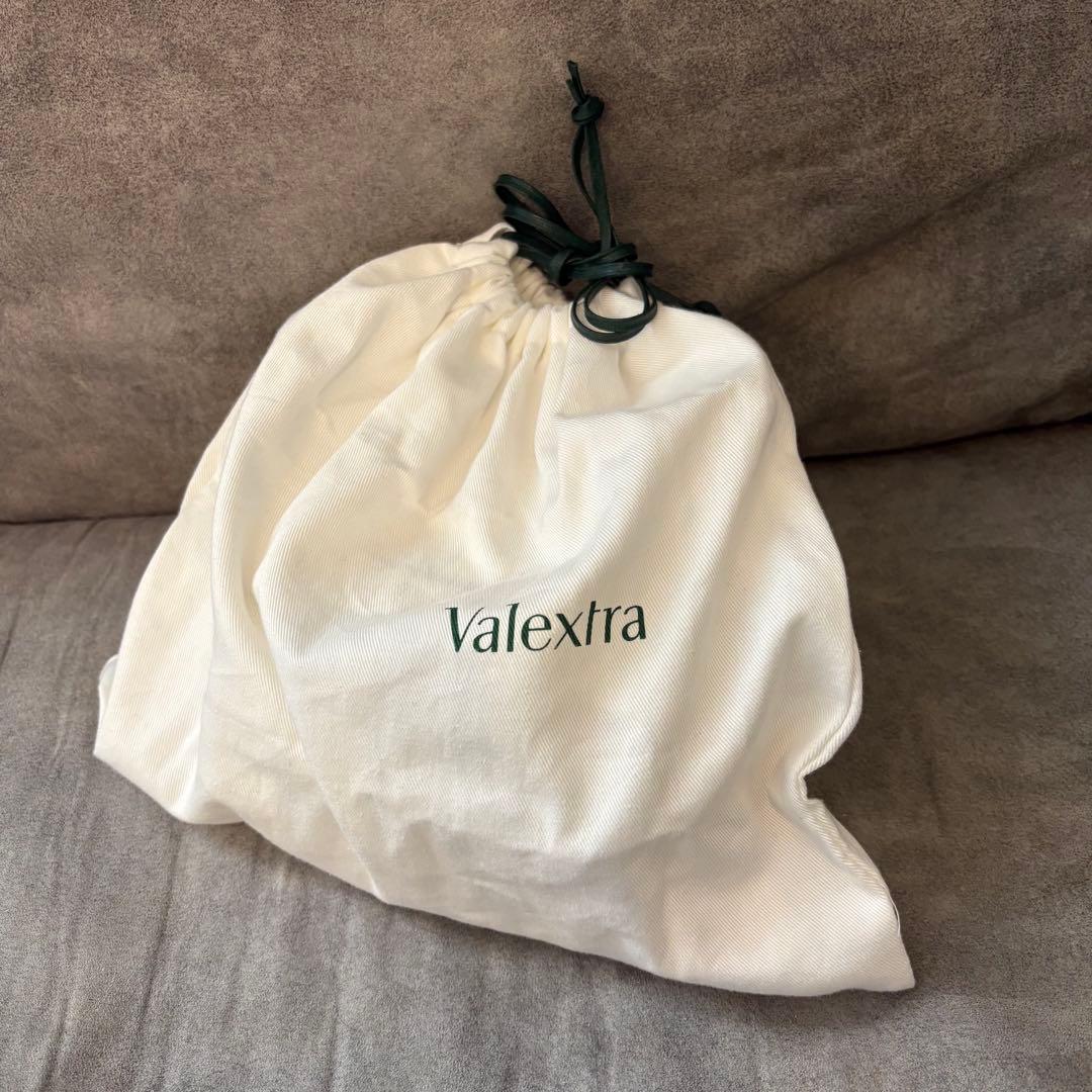 極美品/ヴァレクストラ/トリックトラッククロスボディーナノ　ホワイト　ミニバッグ