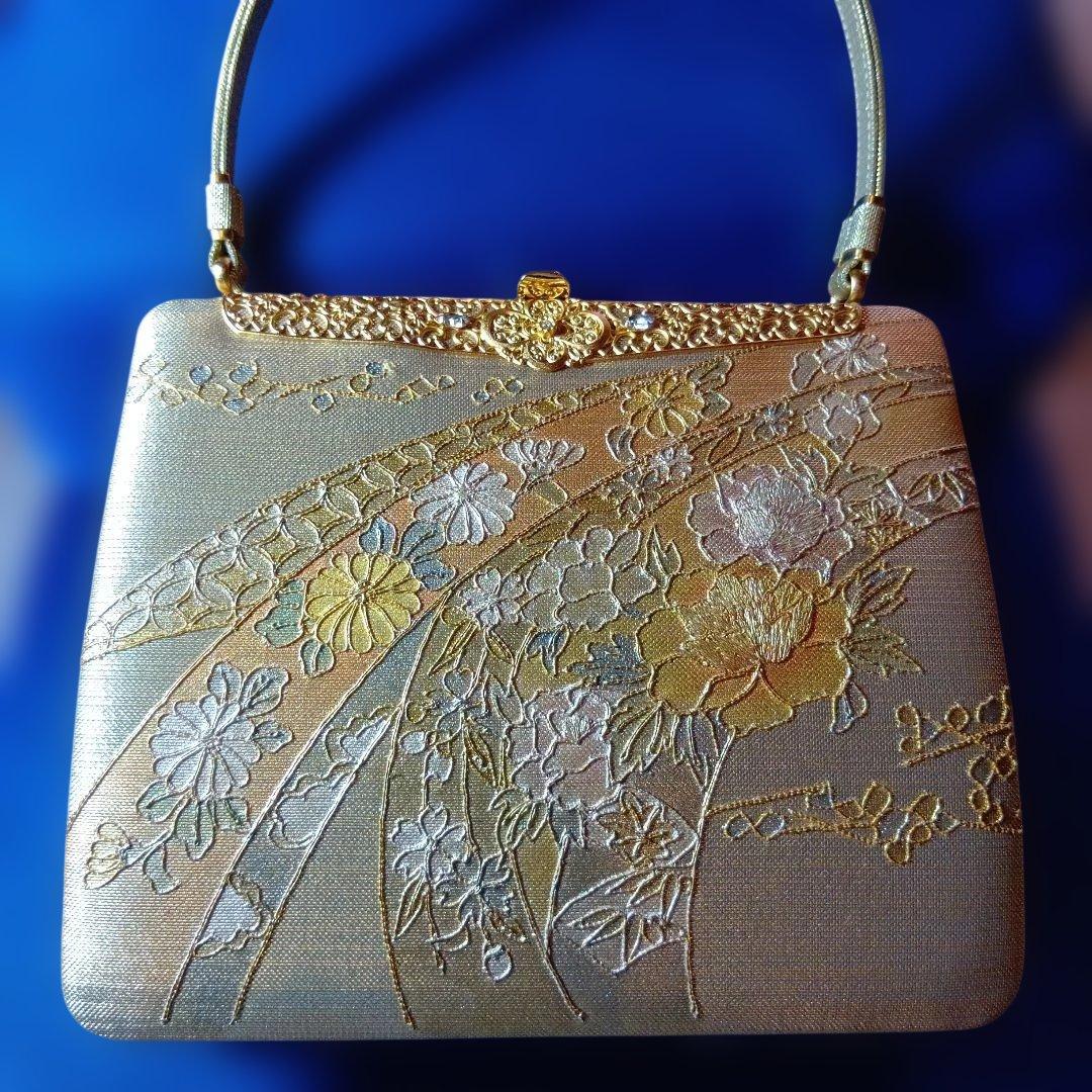 伊と忠　金色花柄刺繍和装用バッグと草履セット