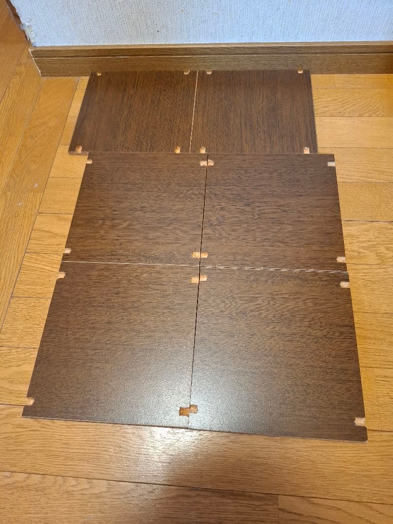 スリム木製ラック ブラウン 4棚 ２扉　仕切り板6枚　隙間収納