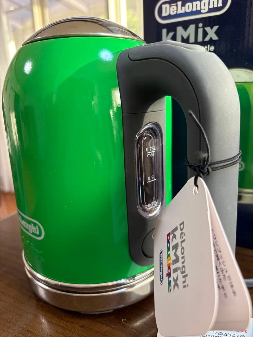 DeLonghi kMix 電気ケトル グリーン 0.75L【廃盤カラー】