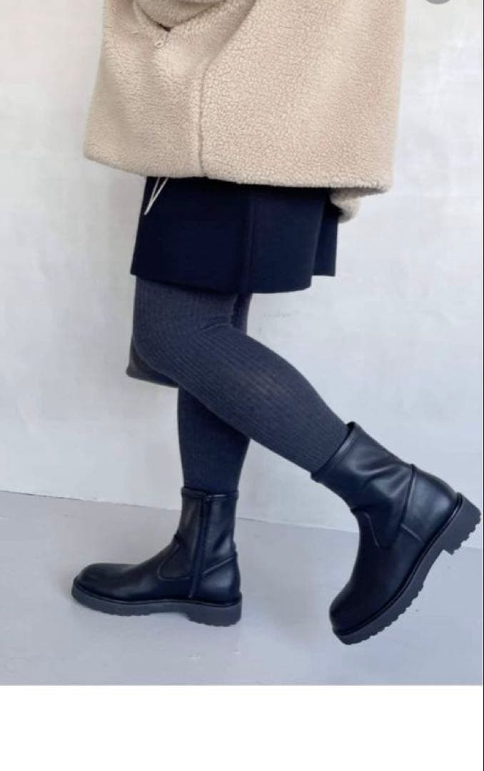 LE TALON 3.5cmトラックソールフィットショートブーツ　Sサイズ