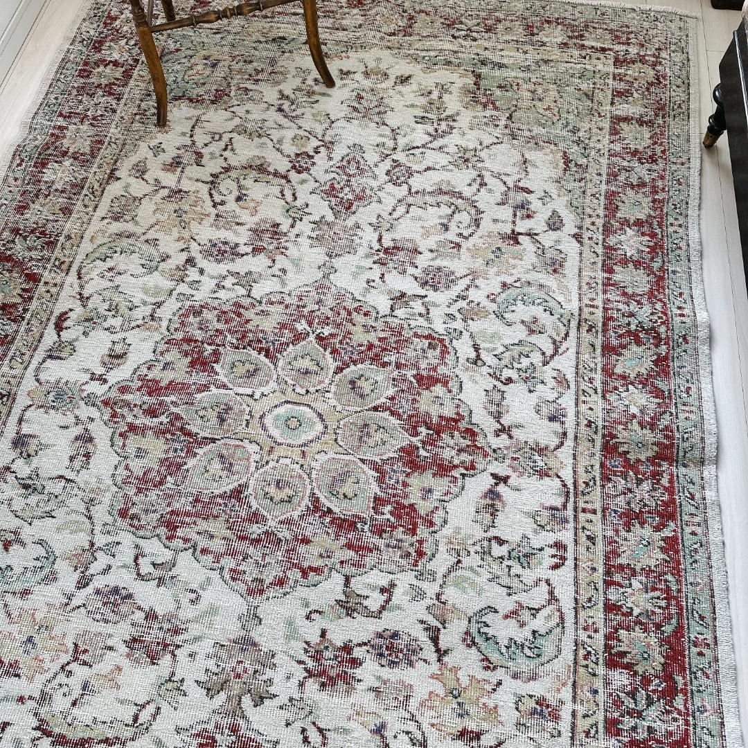 トルコ ヴィンテージラグ A124 レア 超大判 ダークレッド クリーム ミント