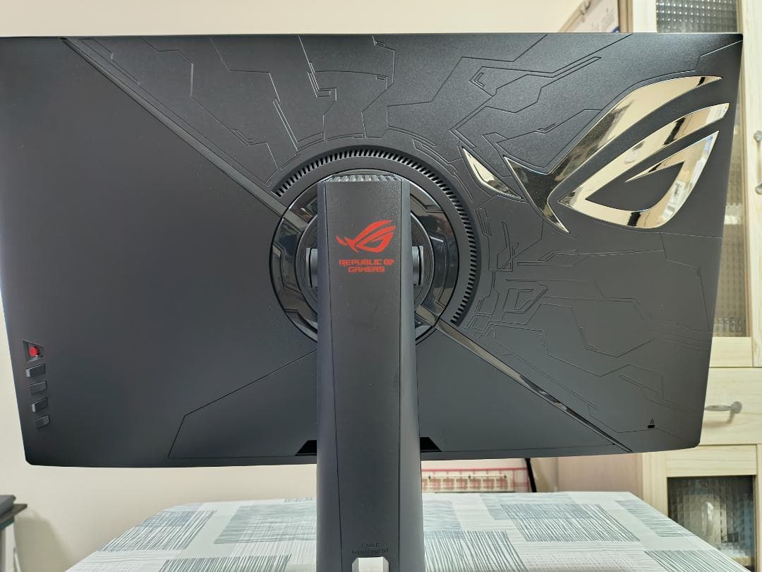 ASUS ゲーミングモニター ROG SWIFT PG32UQ