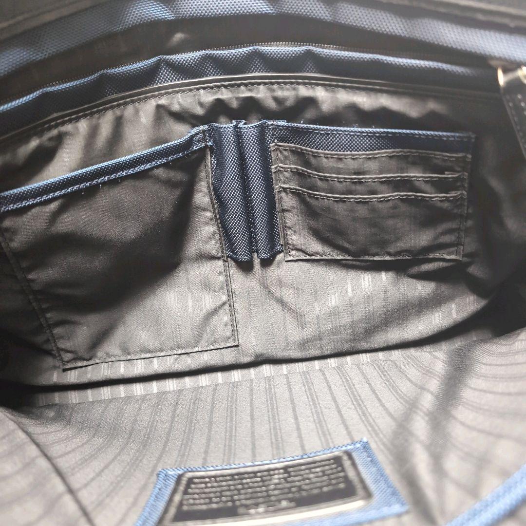 美品　トゥミ　トートバッグ　ジャーヴィス ビジネスバッグ　ネイビー　レザー