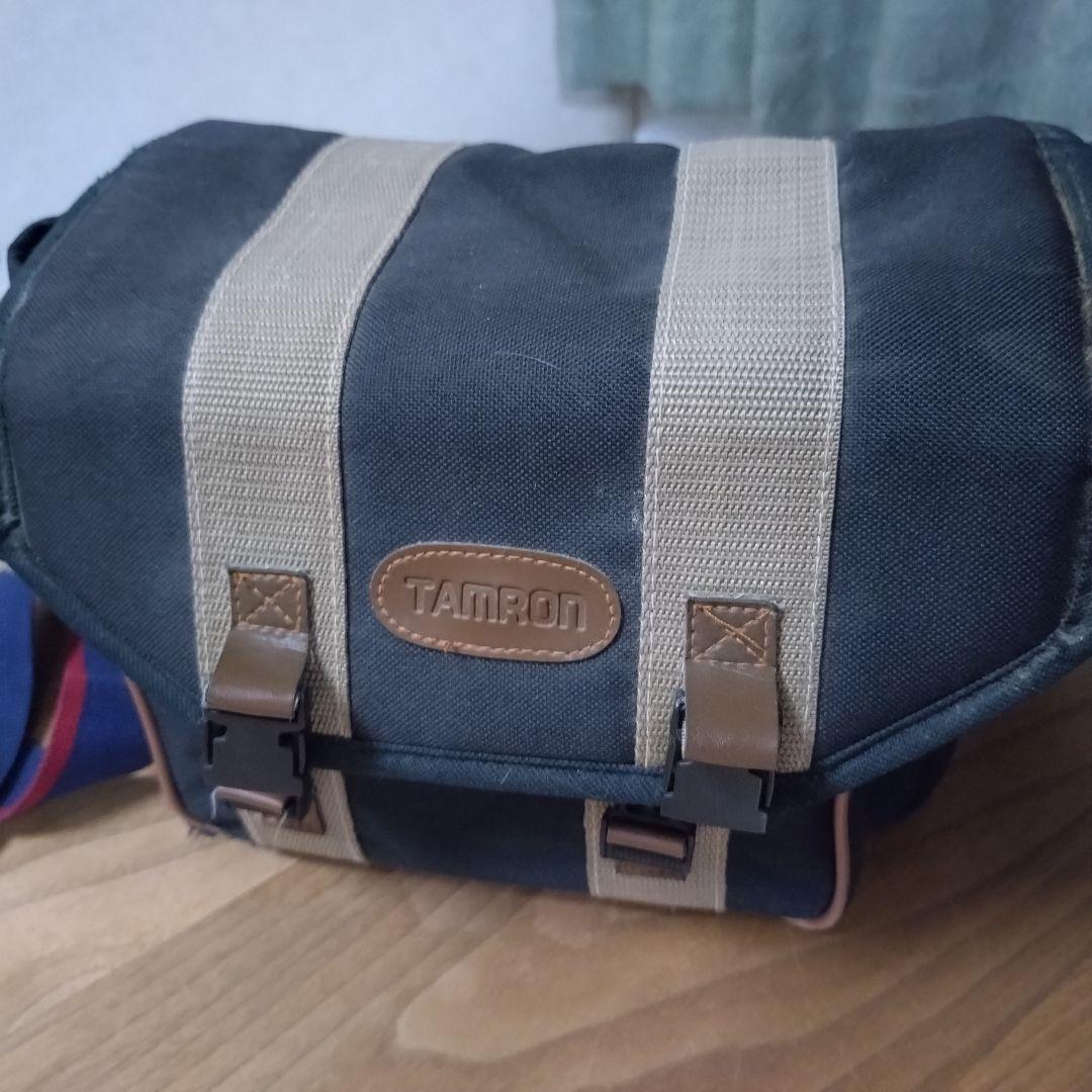 Canon NEW EOS KISS 本体と　TAMRONレンズ　セット