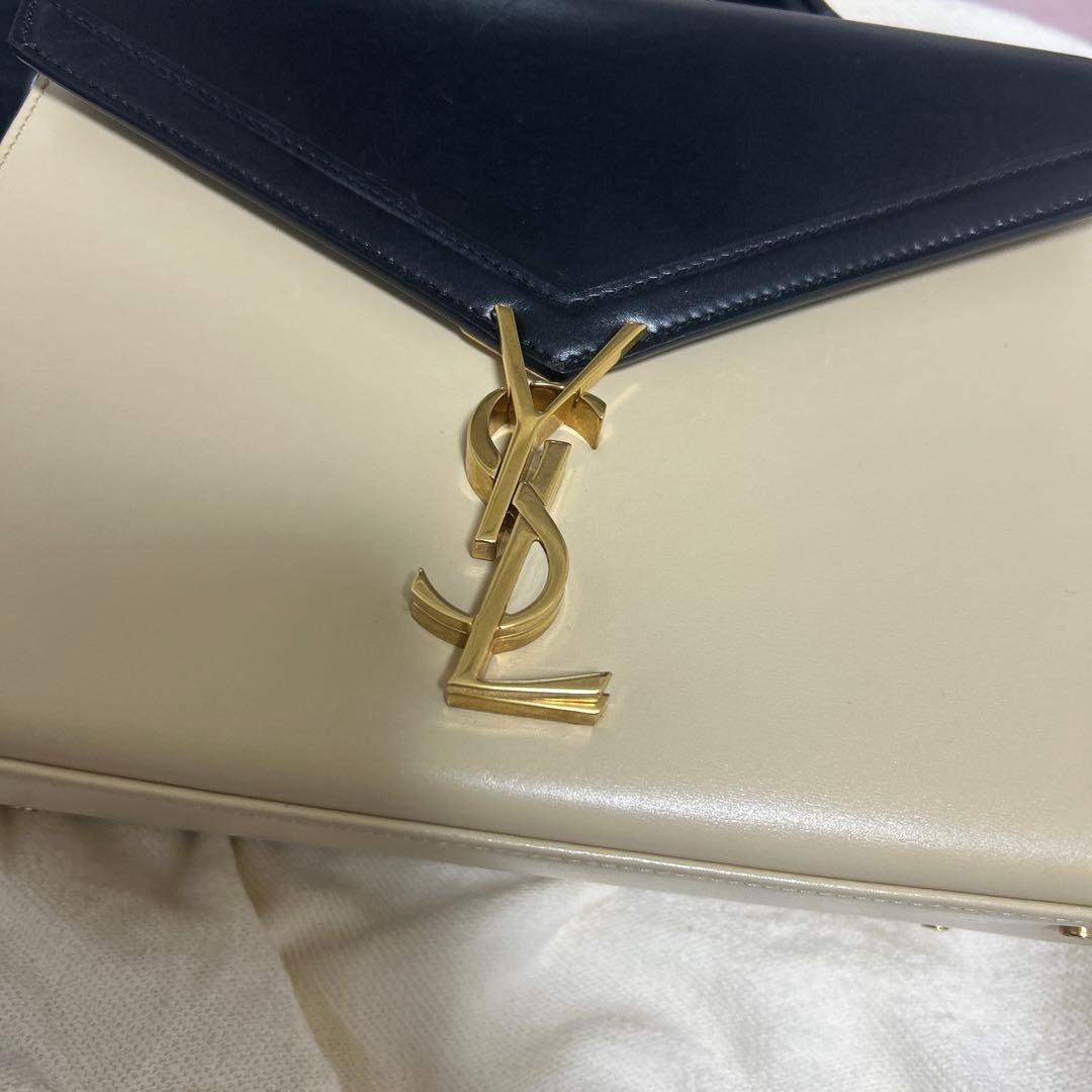 Saint Laurent カサンドラ ハンドバッグ 白黒