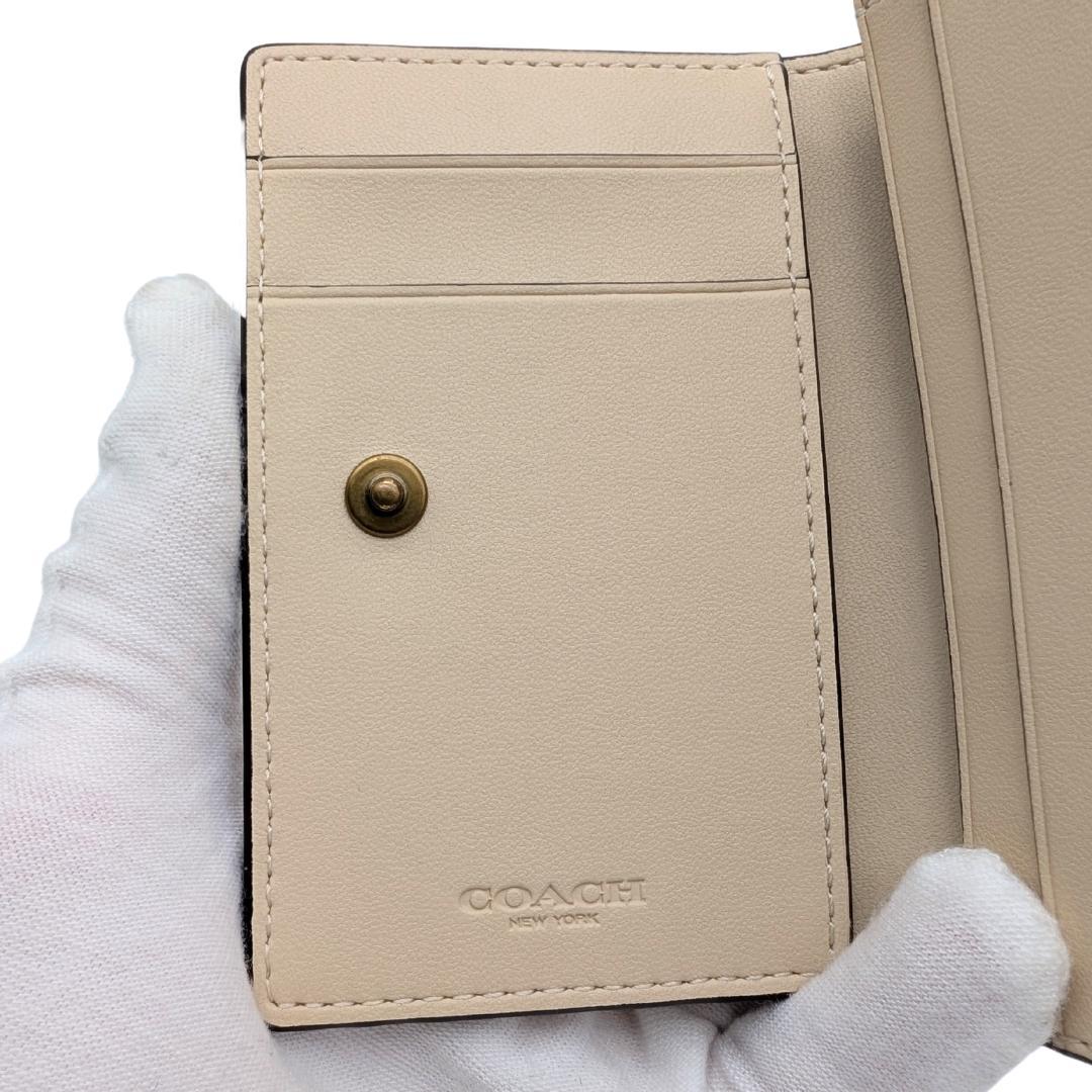 ＜未使用品＞ COACH コーチ 名刺入れ カードケース 小物 アイボリー